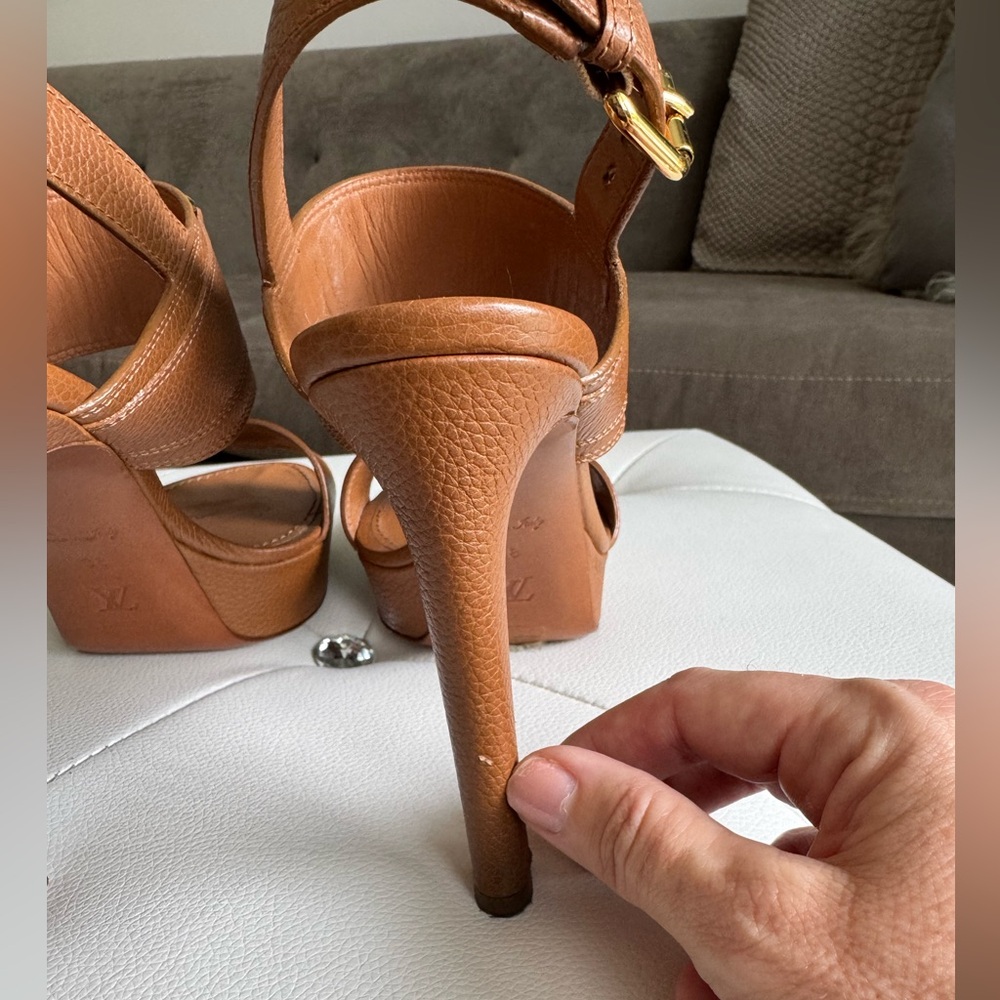 Louis Vuitton Horizon Leather Platform Sandal Heels Brown Cognac Size 38 Size 8 - Picture 11 of 17